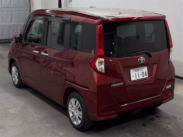 TOYOTA ROOMY