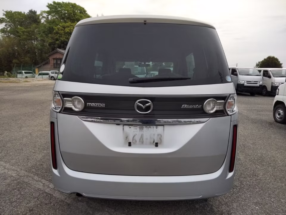 MAZDA BIANTE