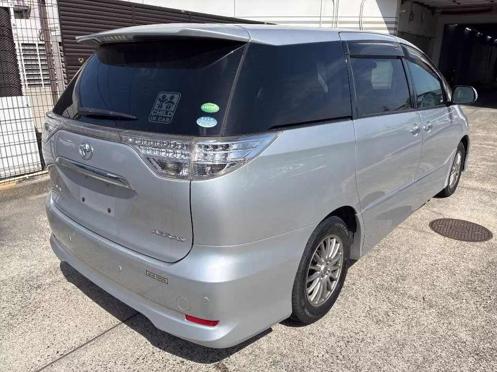 TOYOTA ESTIMA