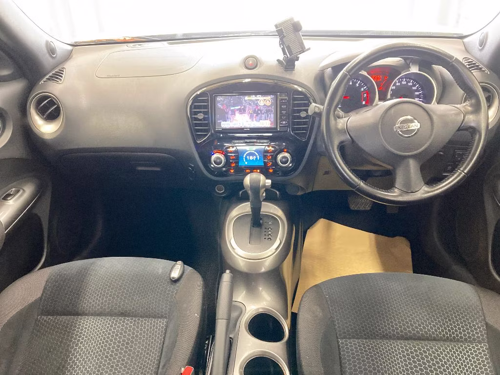 NISSAN JUKE