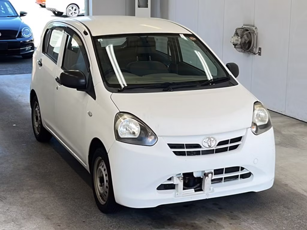 TOYOTA PIXIS EPOCH