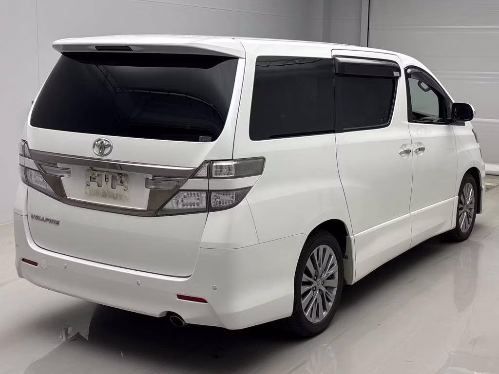 TOYOTA VELLFIRE
