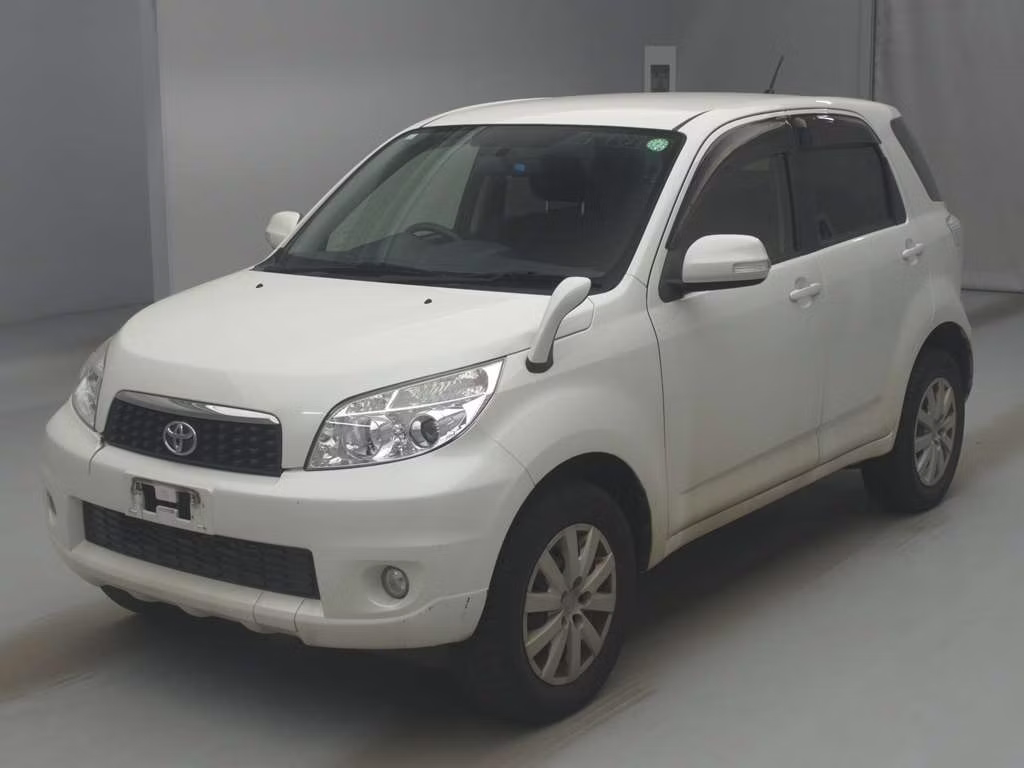 TOYOTA RUSH