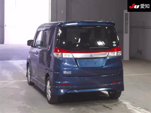 MITSUBISHI DELICA D:2