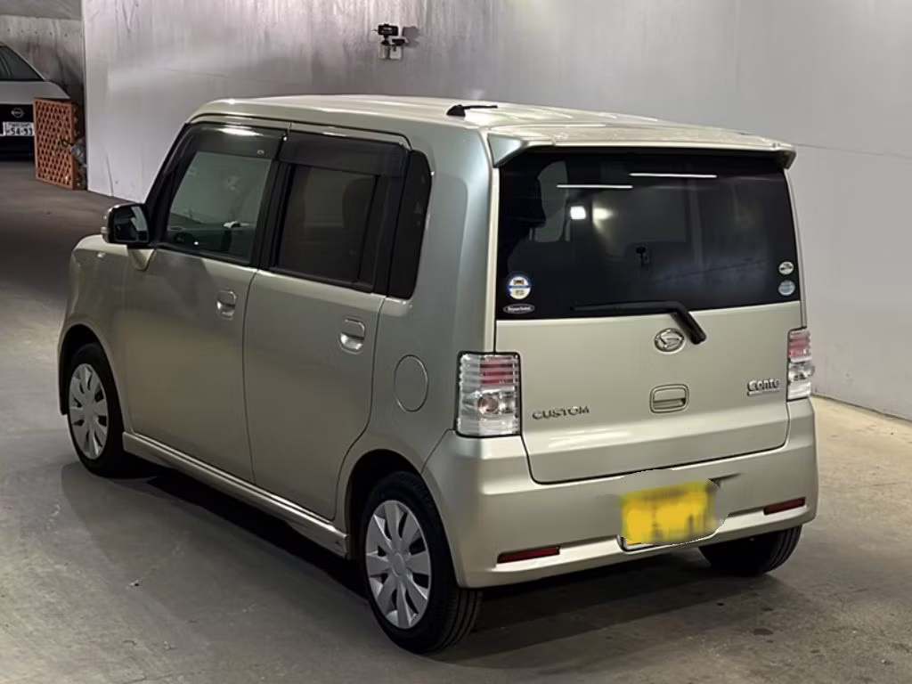 DAIHATSU MOVE CONTE