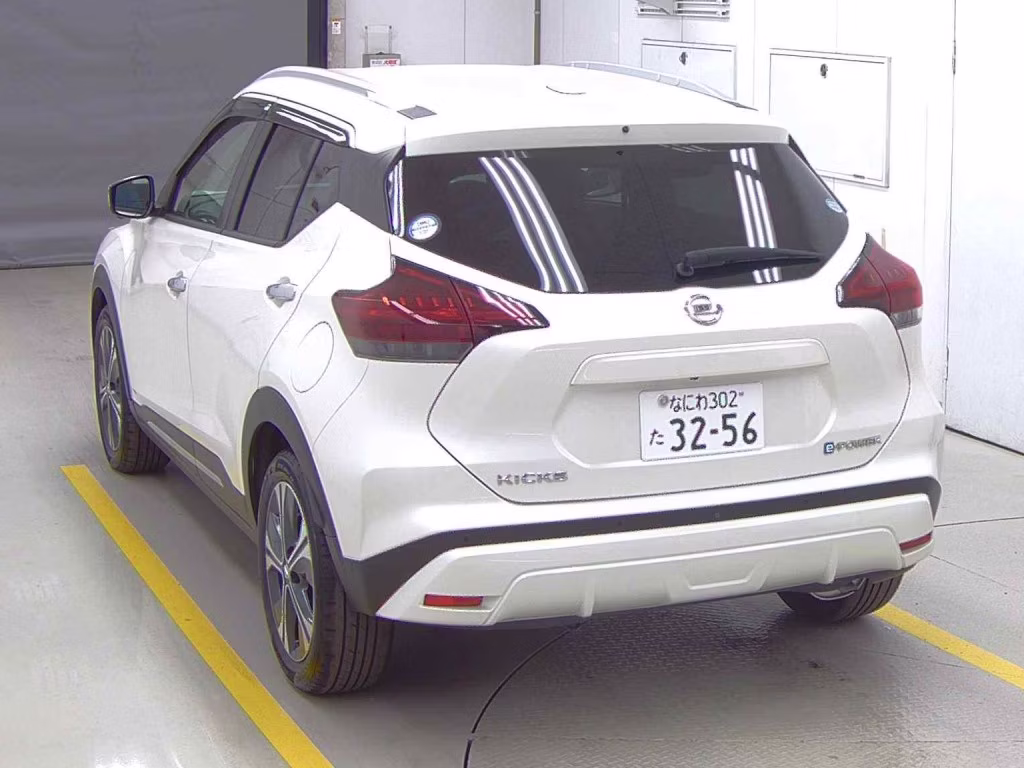 NISSAN KICKS