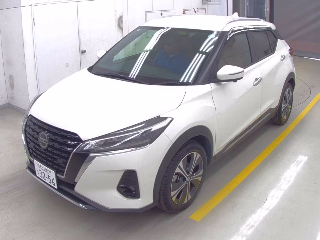 NISSAN KICKS