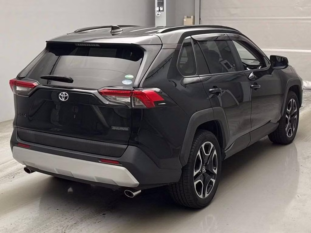 TOYOTA RAV4