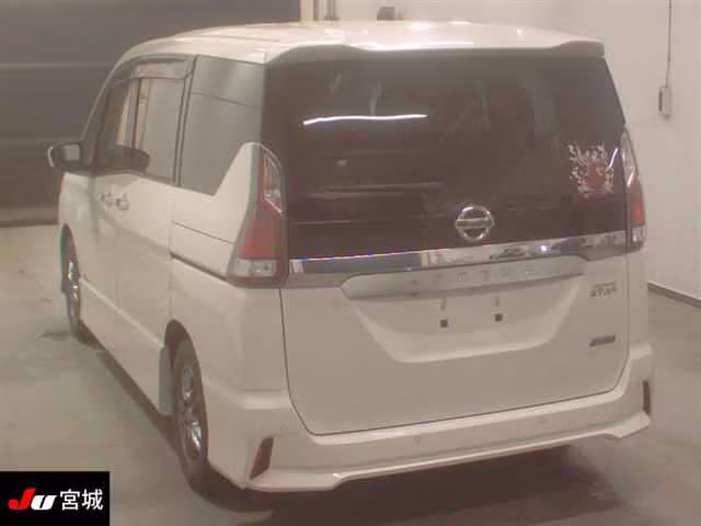 NISSAN SERENA