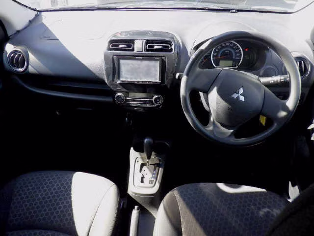 MITSUBISHI MIRAGE