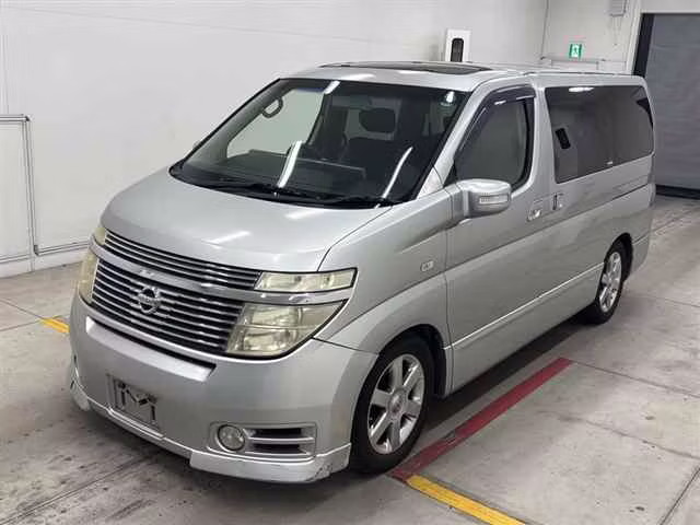 NISSAN ELGRAND