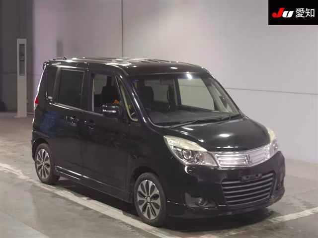 MITSUBISHI DELICA D:2