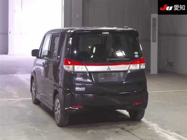 MITSUBISHI DELICA D:2