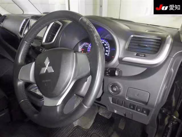 MITSUBISHI DELICA D:2