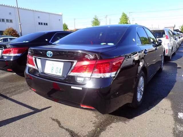 TOYOTA CROWN