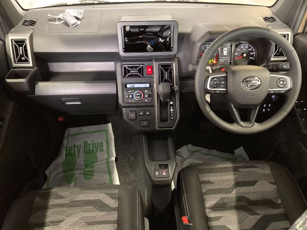 DAIHATSU TAFT