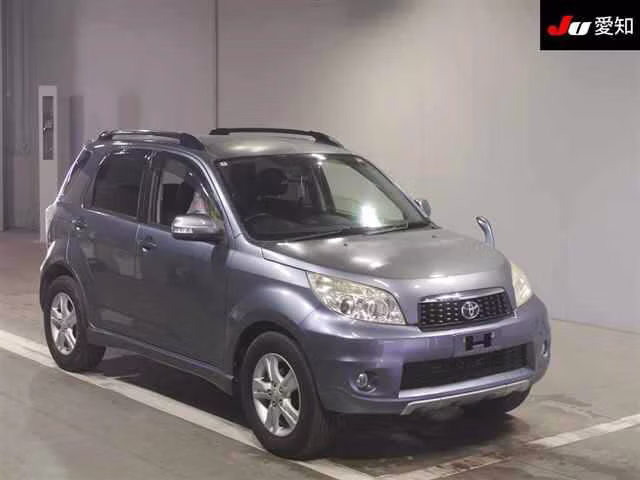 TOYOTA RUSH