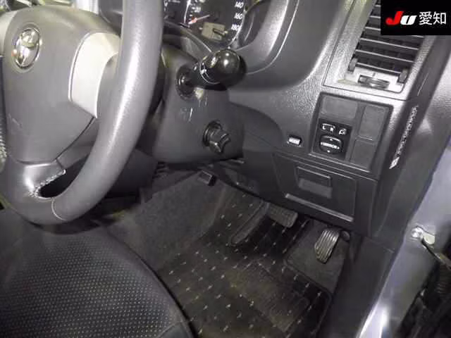 TOYOTA RUSH