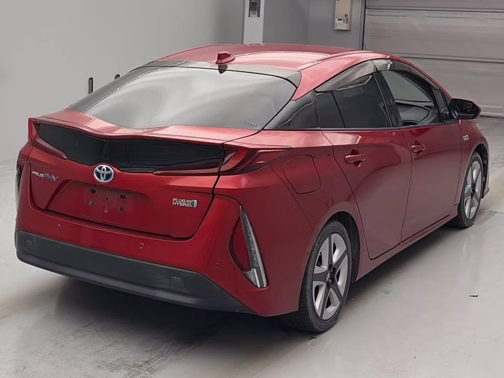 TOYOTA PRIUS PHV
