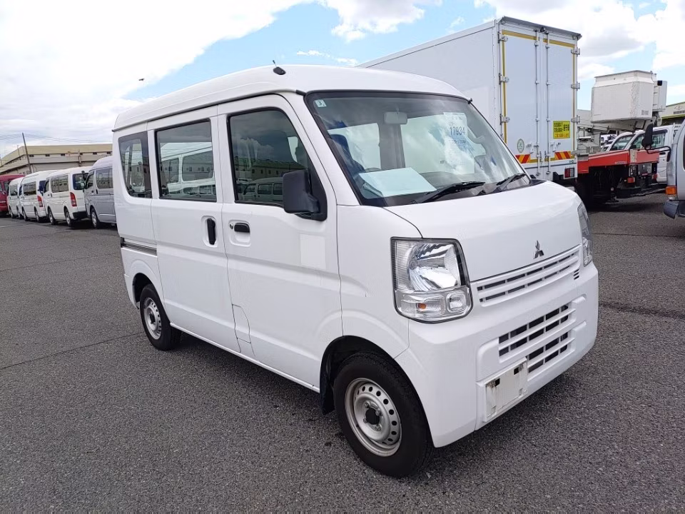 MITSUBISHI MINICAB