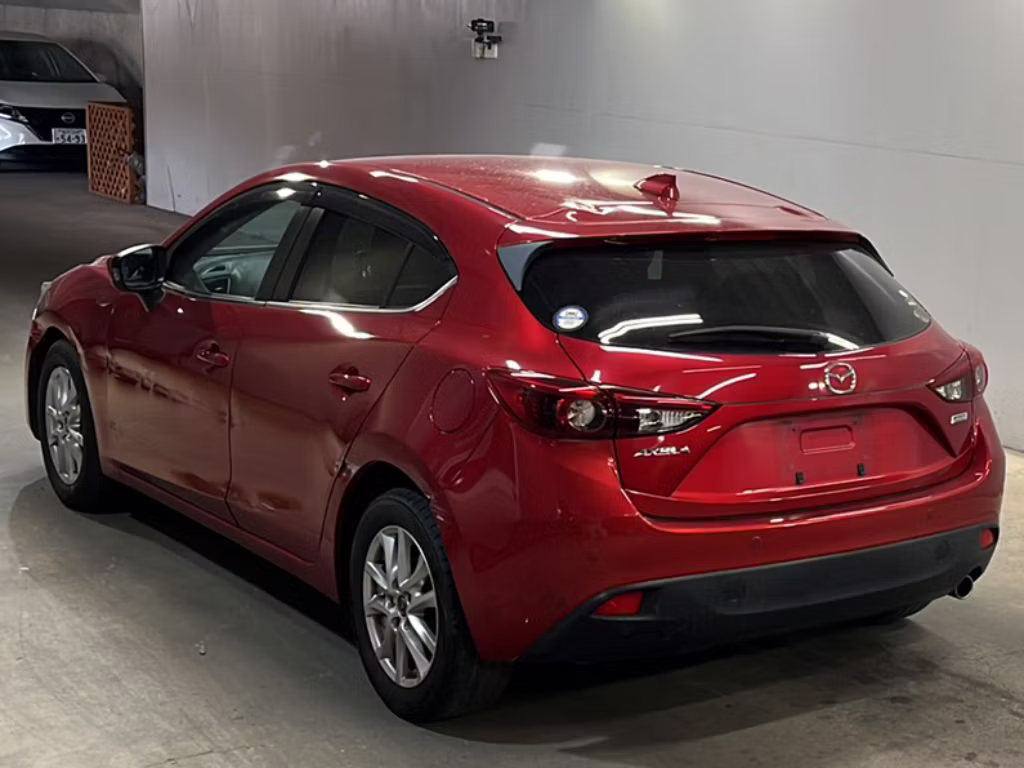 MAZDA AXELA