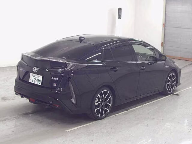 TOYOTA PRIUS PHV