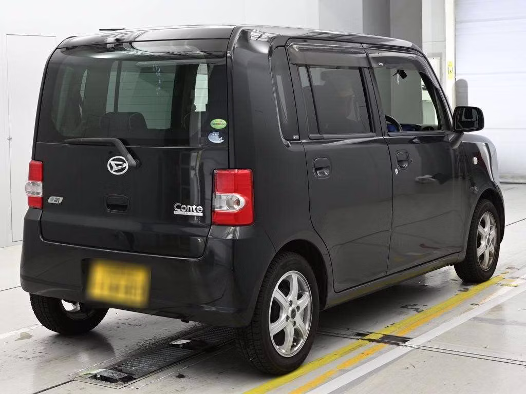 DAIHATSU MOVE CONTE