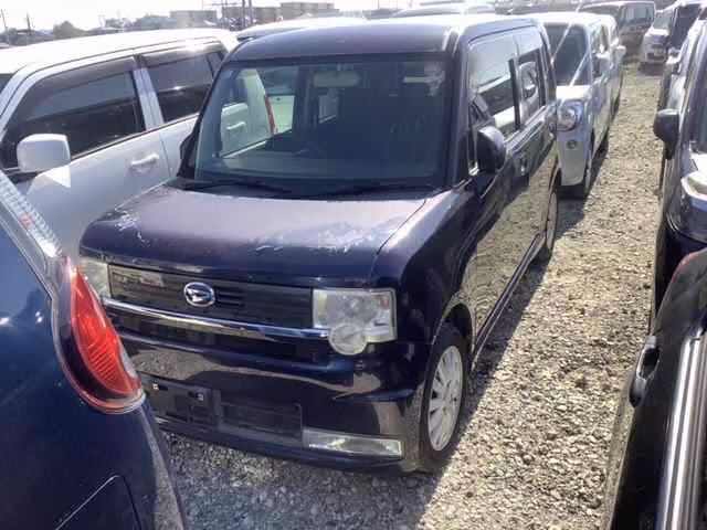 DAIHATSU MOVE CONTE