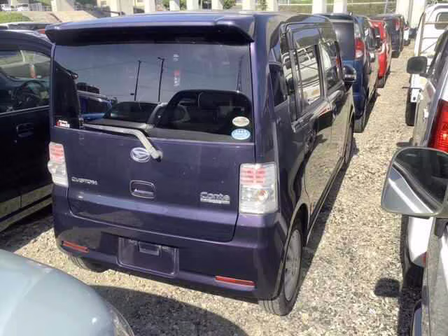 DAIHATSU MOVE CONTE