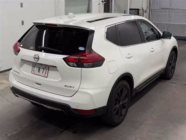 NISSAN X-TRAIL