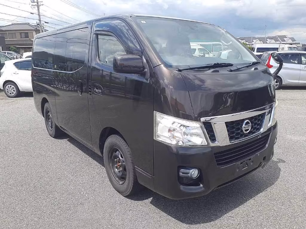 NISSAN NV350 CARAVAN