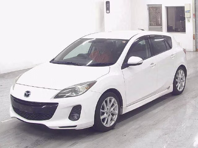 MAZDA AXELA