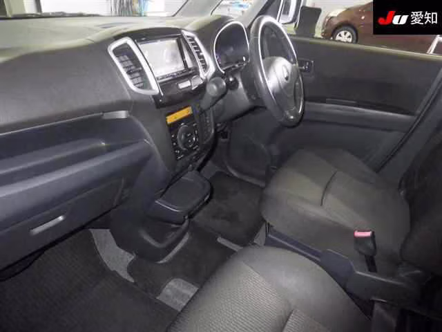 MITSUBISHI DELICA D:2