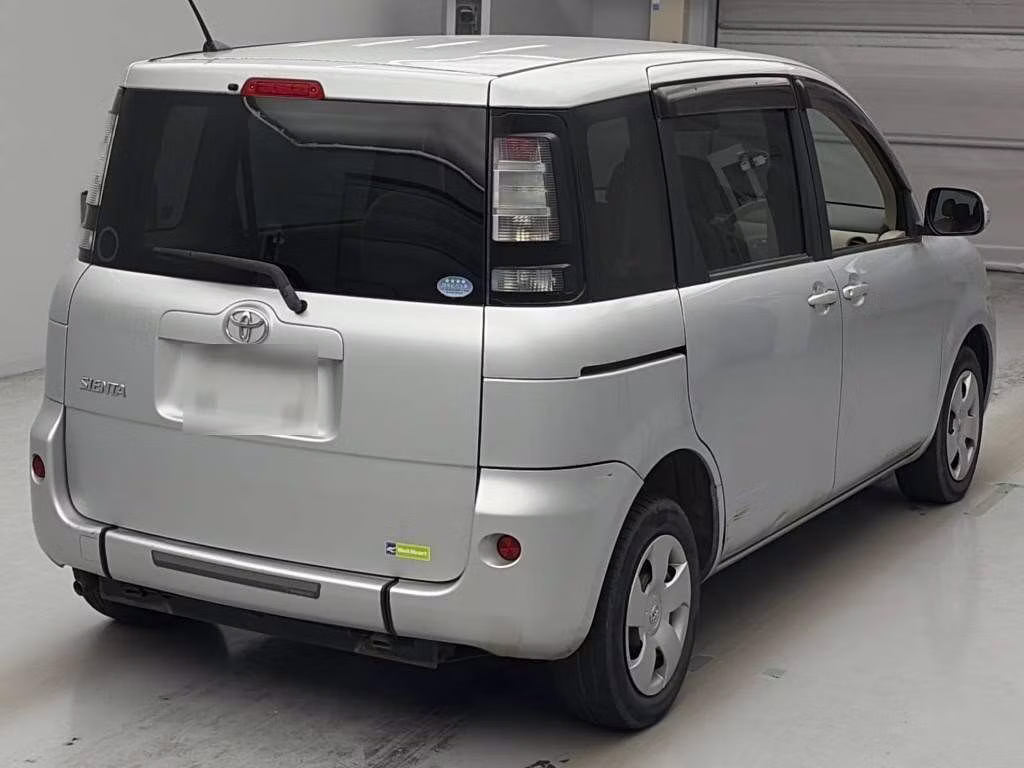 TOYOTA SIENTA