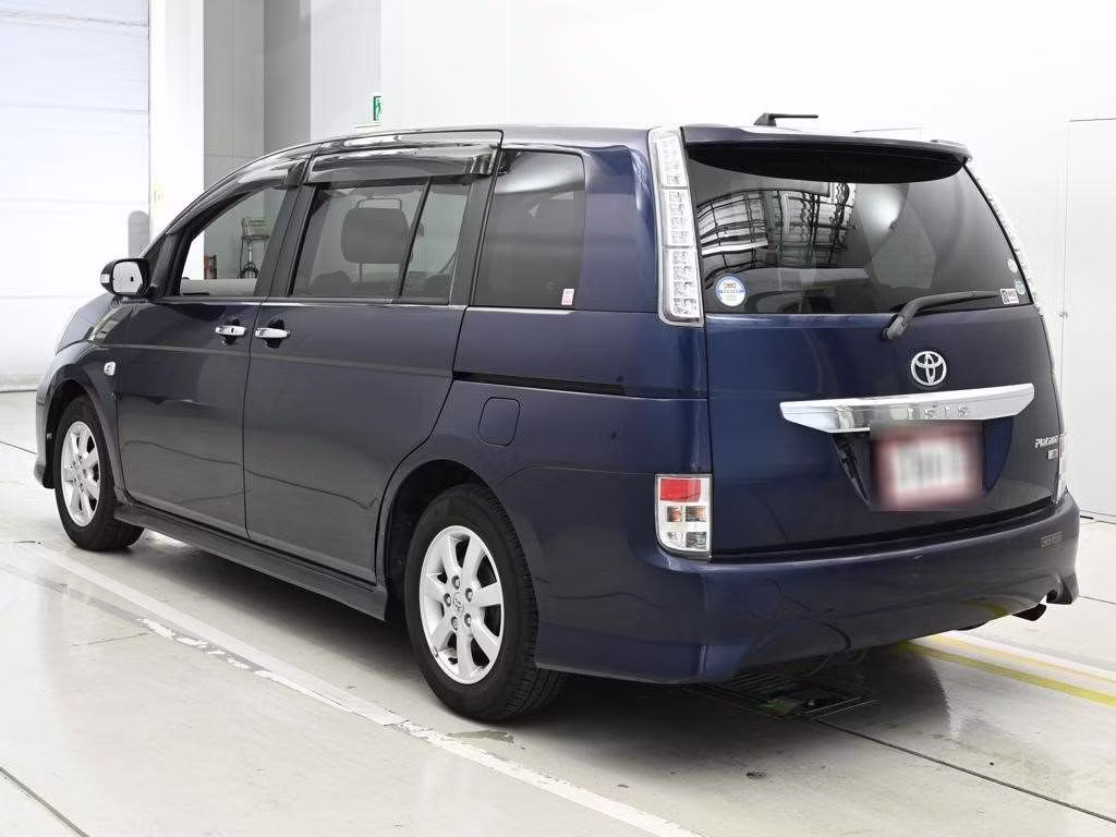 TOYOTA ISIS