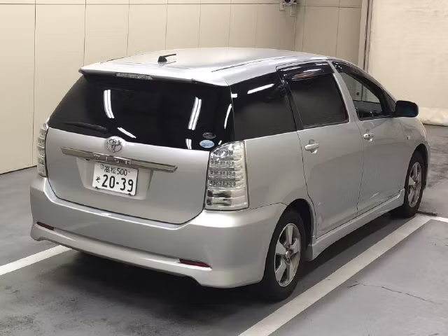 TOYOTA WISH