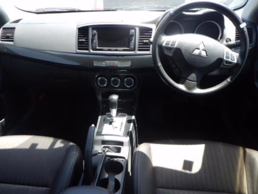 MITSUBISHI GALANT FORTIS