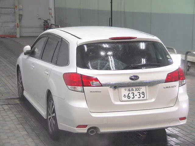 SUBARU LEGACY