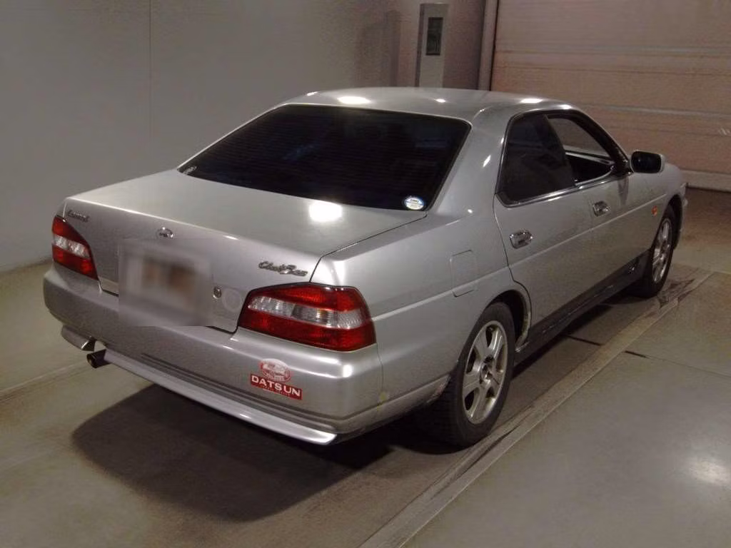 NISSAN LAUREL