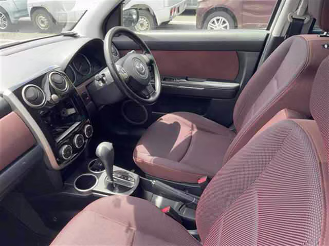MAZDA VERISA