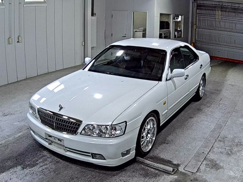 NISSAN LAUREL
