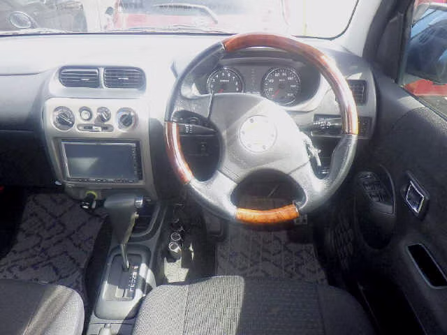 DAIHATSU TERIOS KID