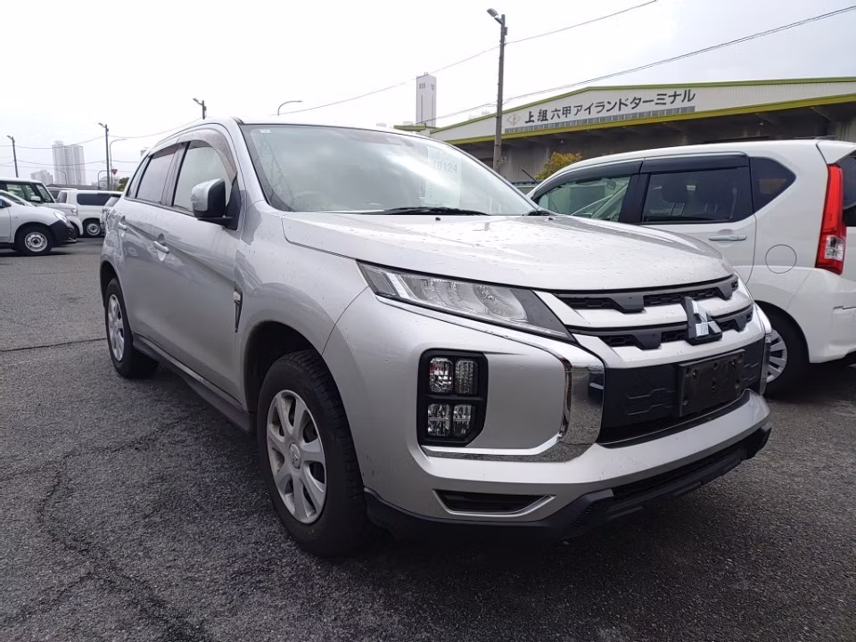 MITSUBISHI RVR