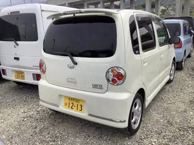 DAIHATSU MOVE LATTE
