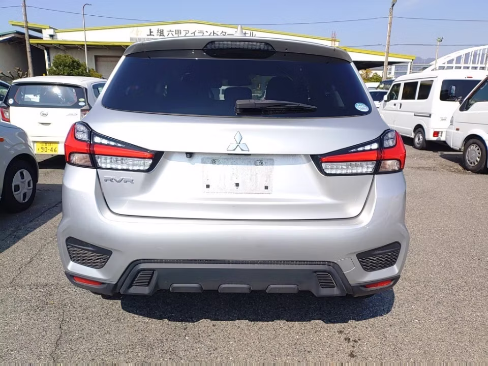 MITSUBISHI RVR