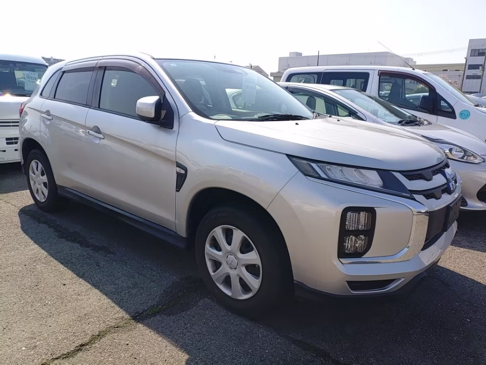 MITSUBISHI RVR