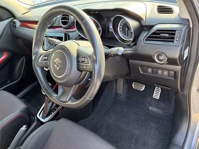 SUZUKI SWIFT