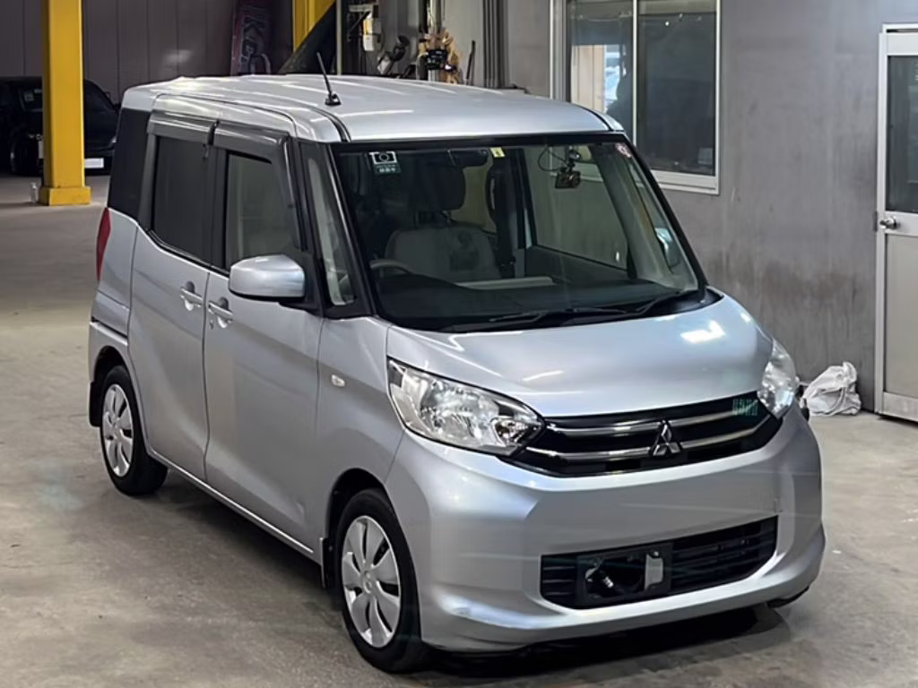 MITSUBISHI EK SPACE