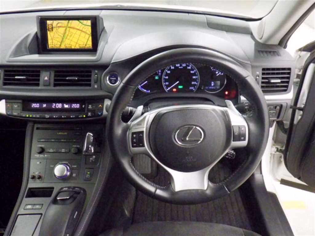 LEXUS CT200H