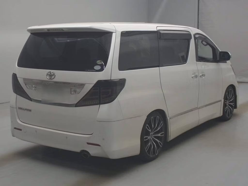 TOYOTA VELLFIRE